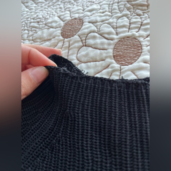 Aritzia Wilfred Black Knit Cut-out sleeve Mock-neck Top - Picture 8 of 14